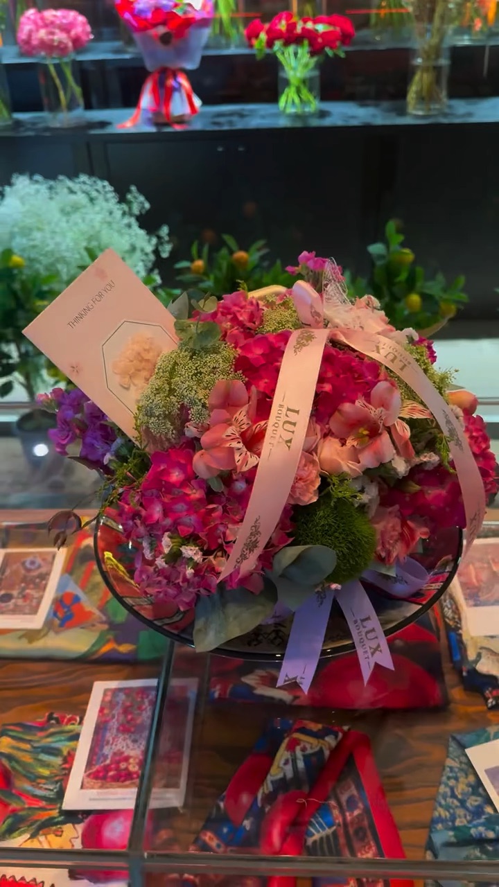 Lux Bouquet Baku