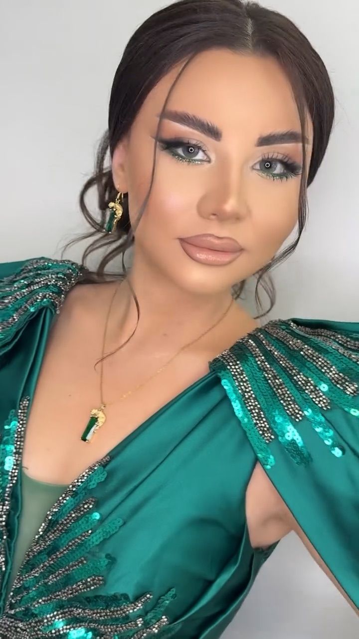 Make Up Gülü