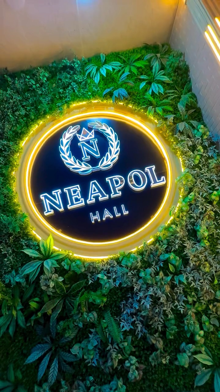 Neapol Hall