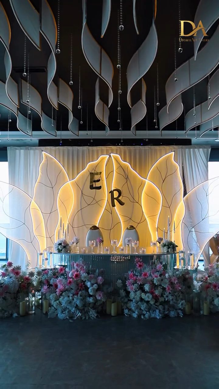 Moon Crown Baku