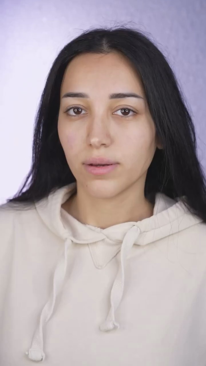 Make Up Ayna
