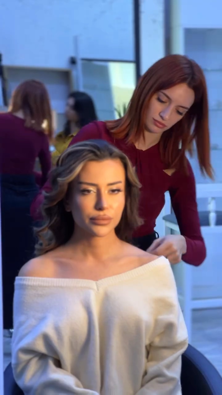 Make Up Ayna