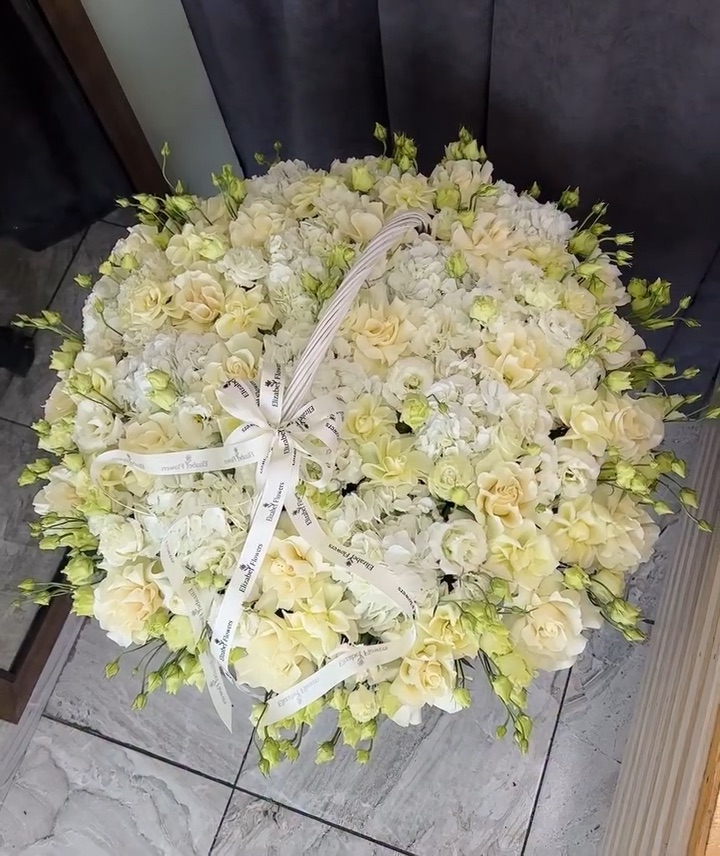 Elizabet Flowers Bouquet