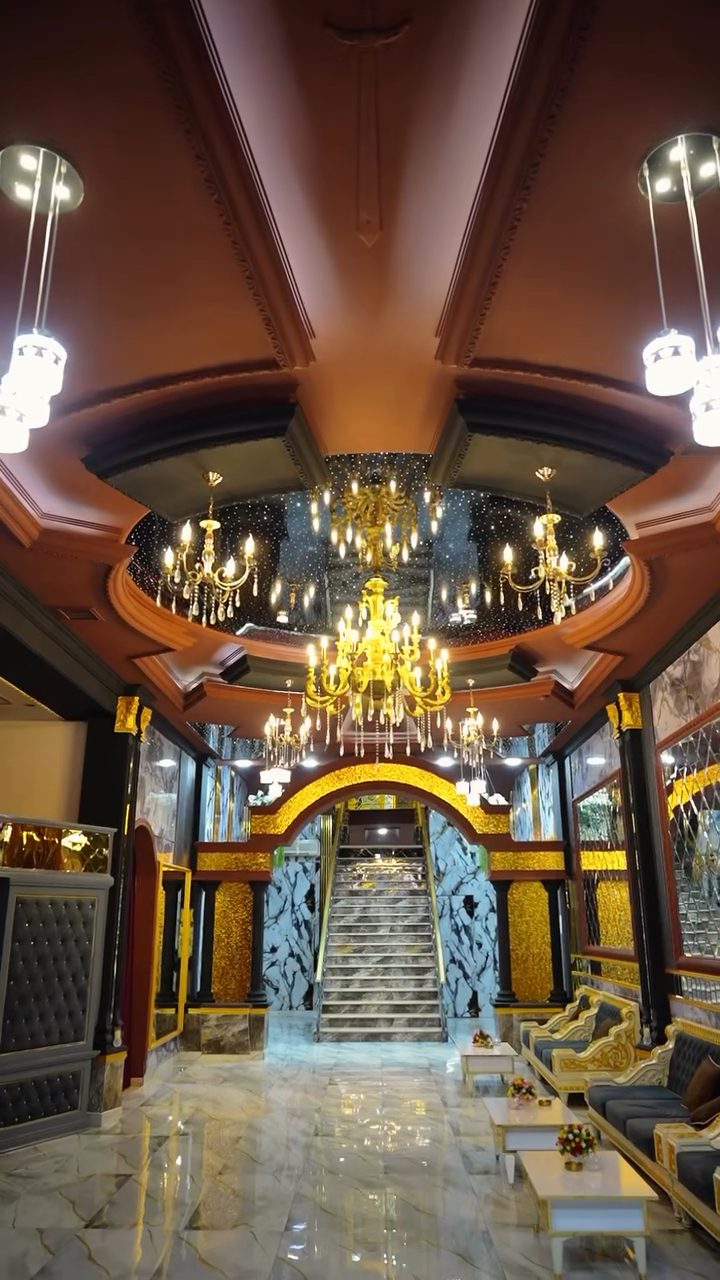Lavanda Hall