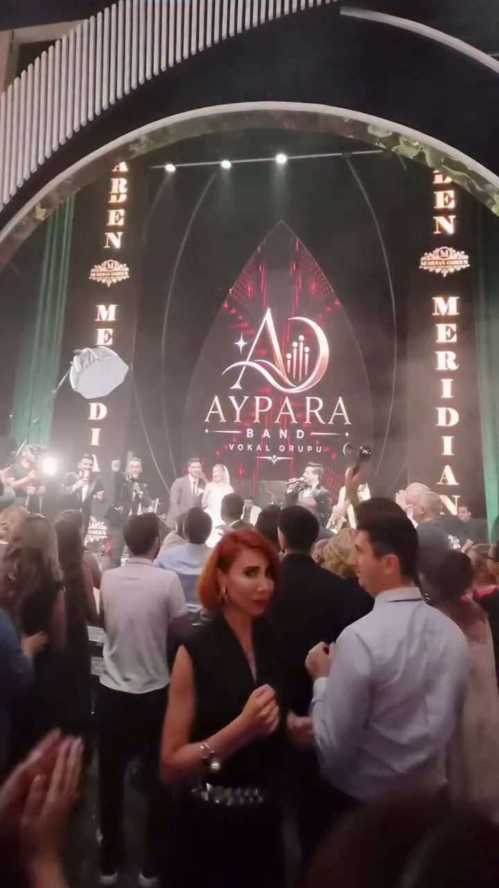 Ay Para Band Vokal Qrupu