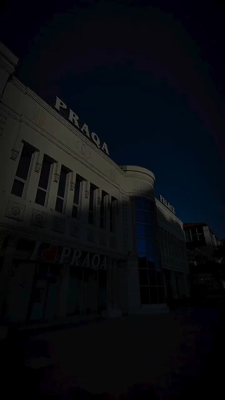Praqa Palace