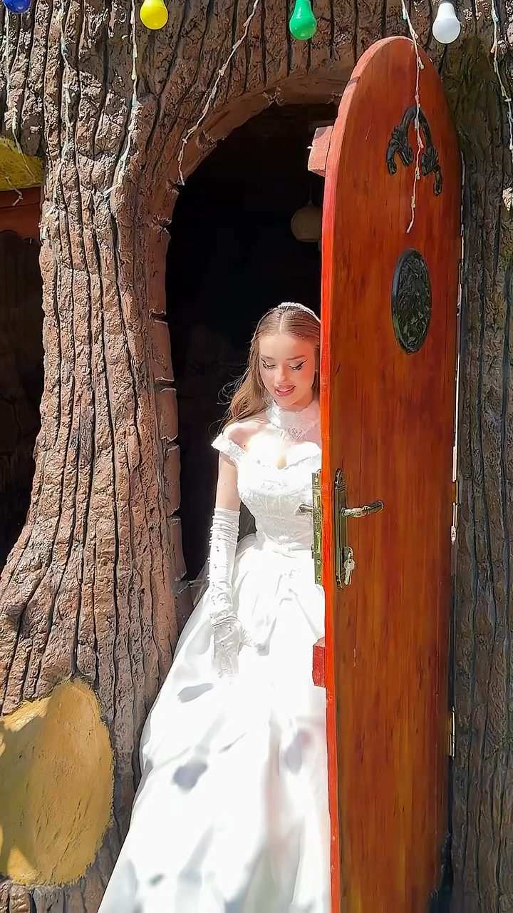 Zeynəb Bridal Room