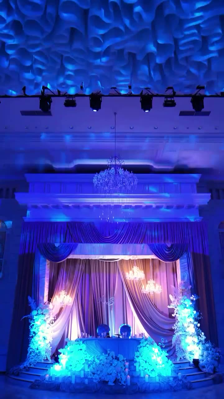 Neolit Hall