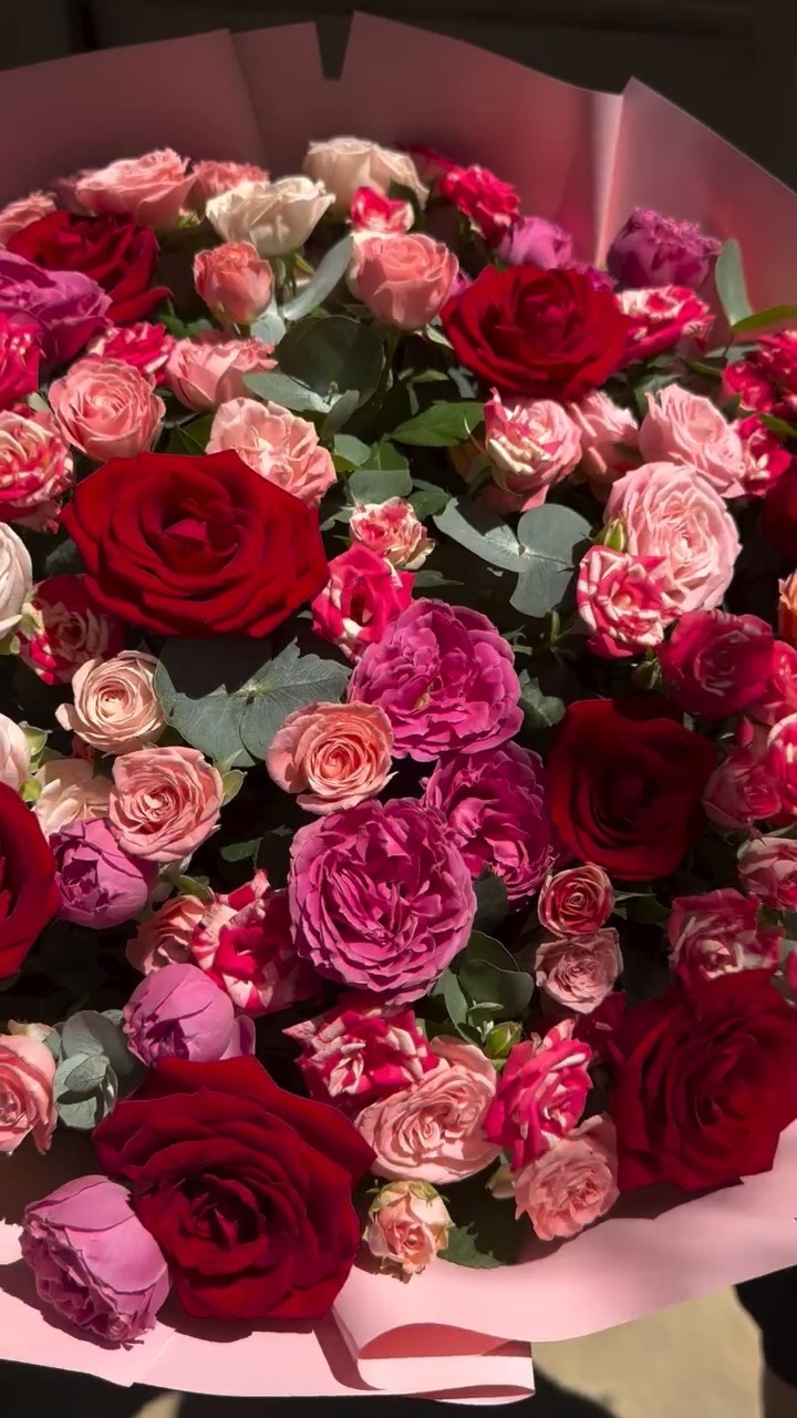 Lavina Flowers