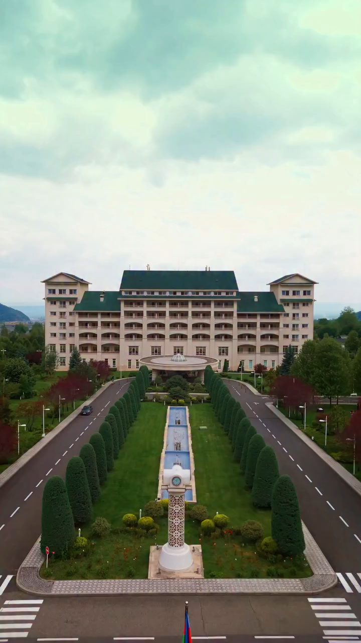 Qafqaz Riverside Hotel
