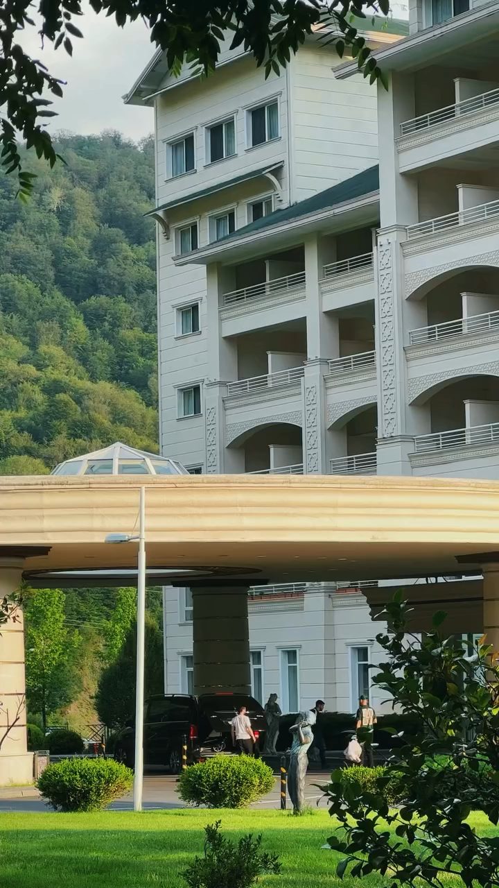 Qafqaz Riverside Hotel