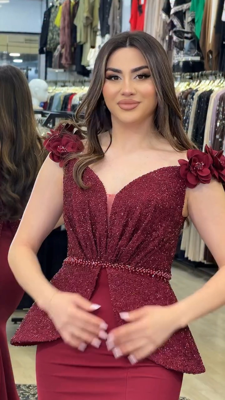 Elanora Ziyafət Geyimləri