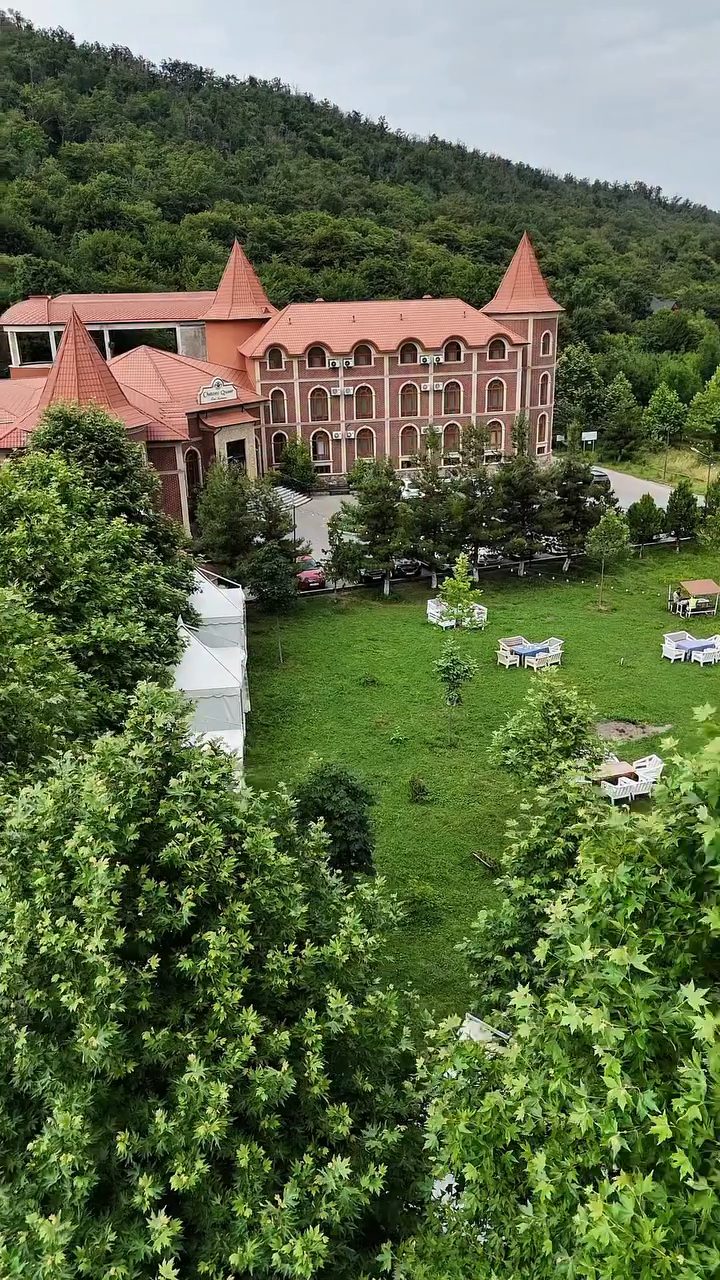 Chateau Hotel Qusar