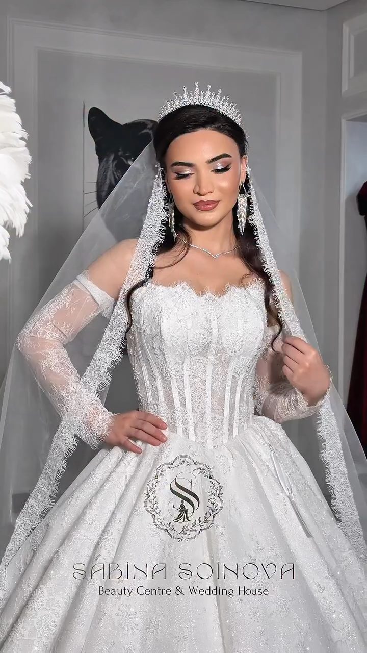 Sabi Soinova Wedding House