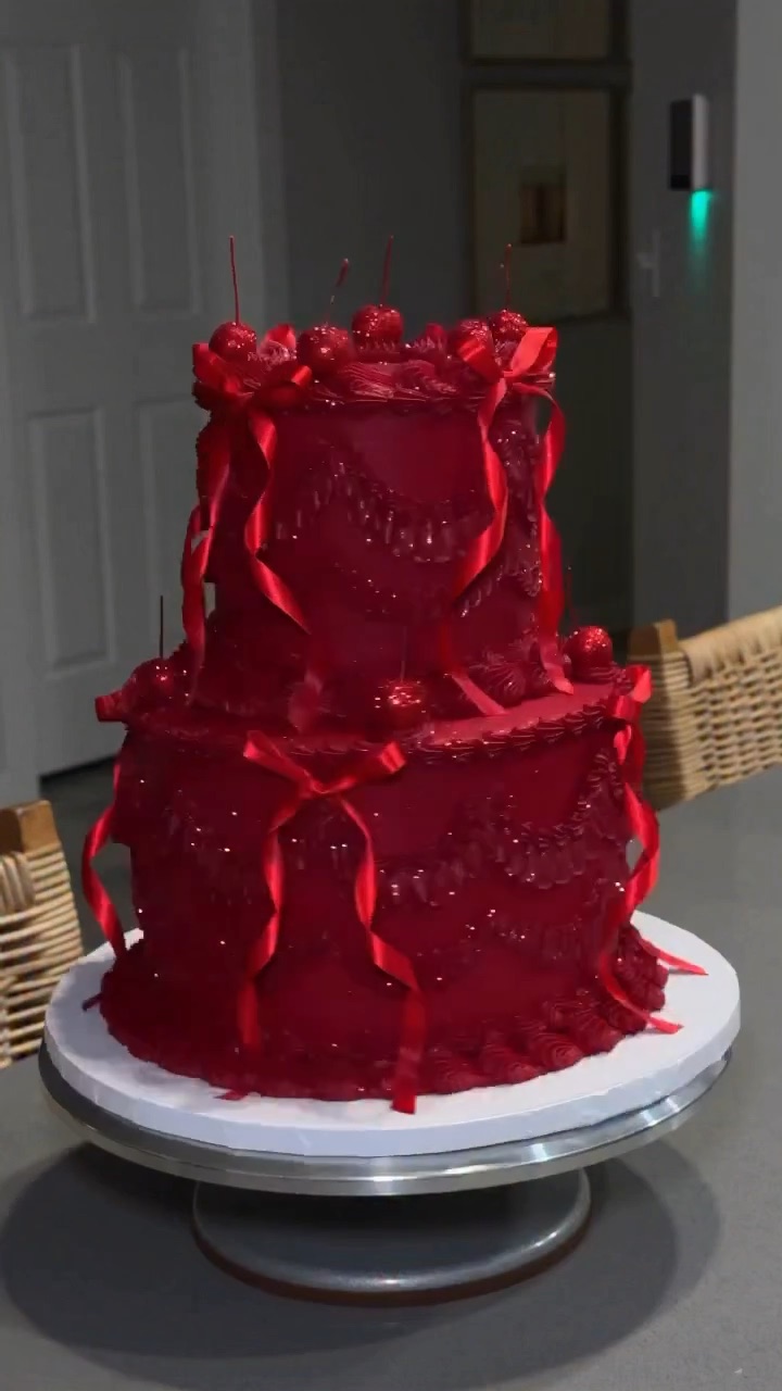 Cake By Uku