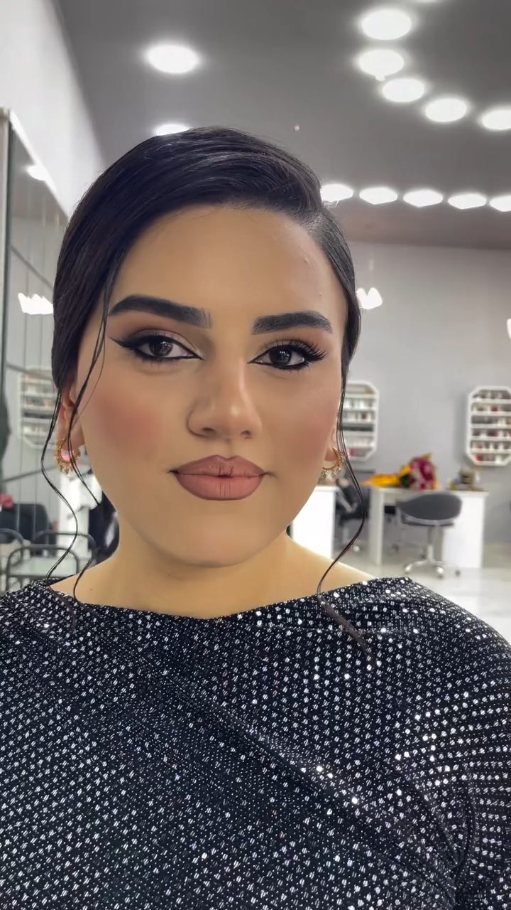 Make Up Gültəkin
