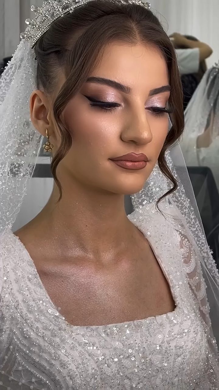 Make Up Gültəkin