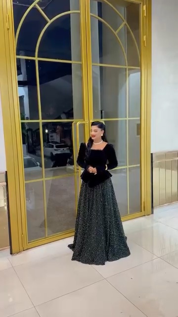 İpək Collections