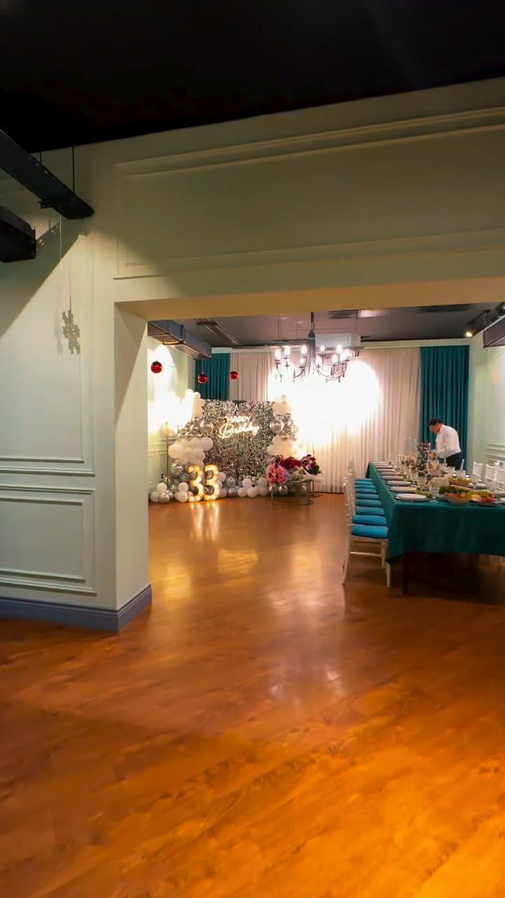 75 Restaurant Baku