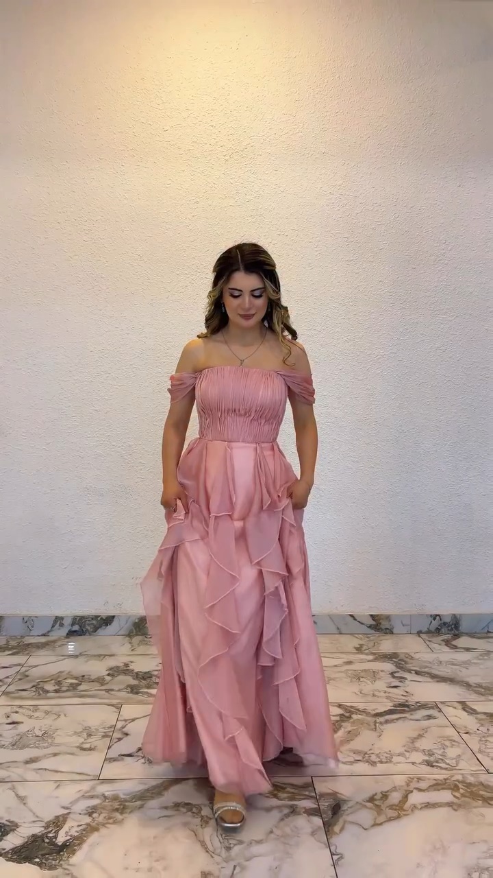 Elluna Collection