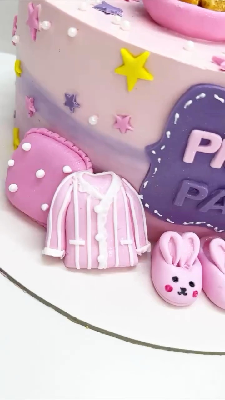 Lola Cake Baku