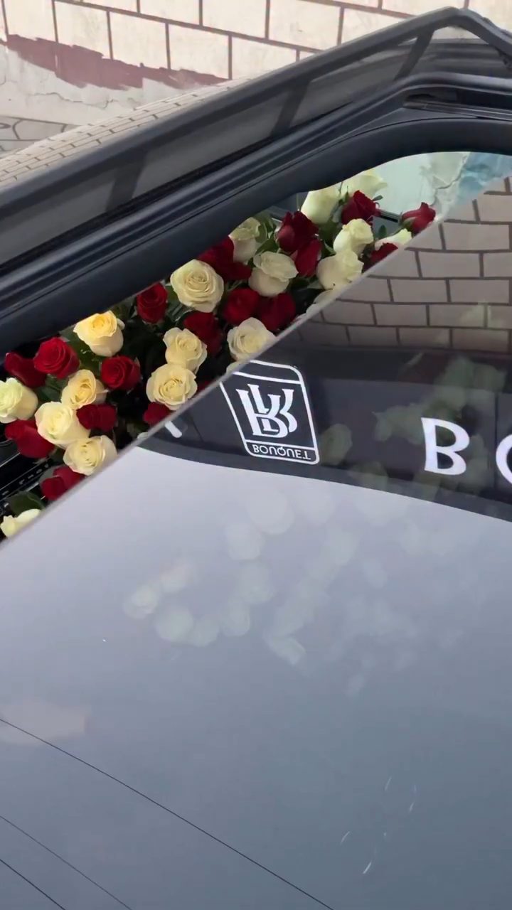 Bəyaz Flowers