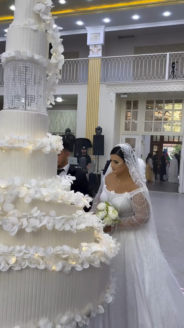 Hürüxanım Gəlinlik Evi