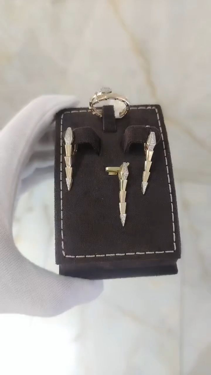 New Jewellery