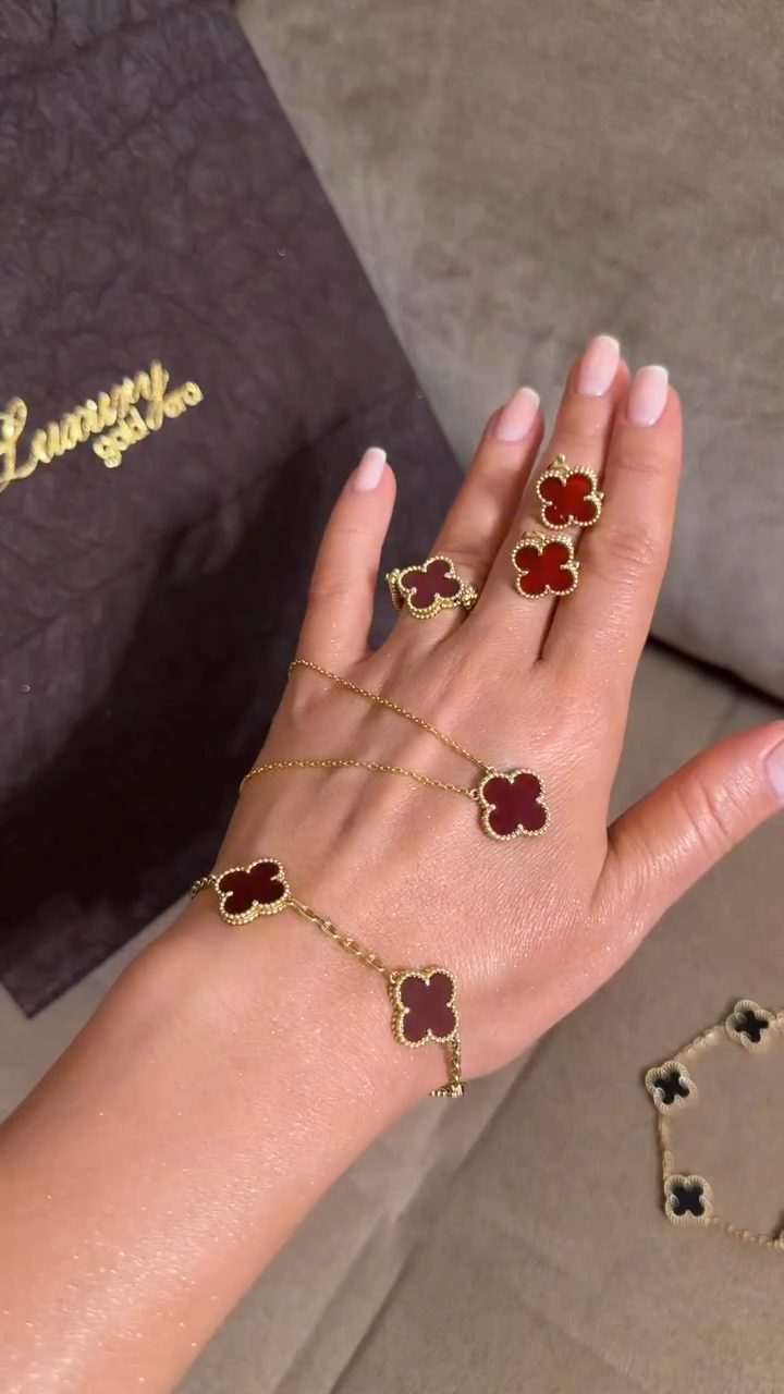 Luxury Gold Era