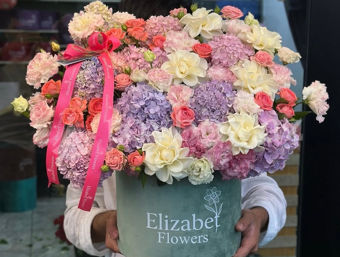 Elizabet Flowers Bouquet