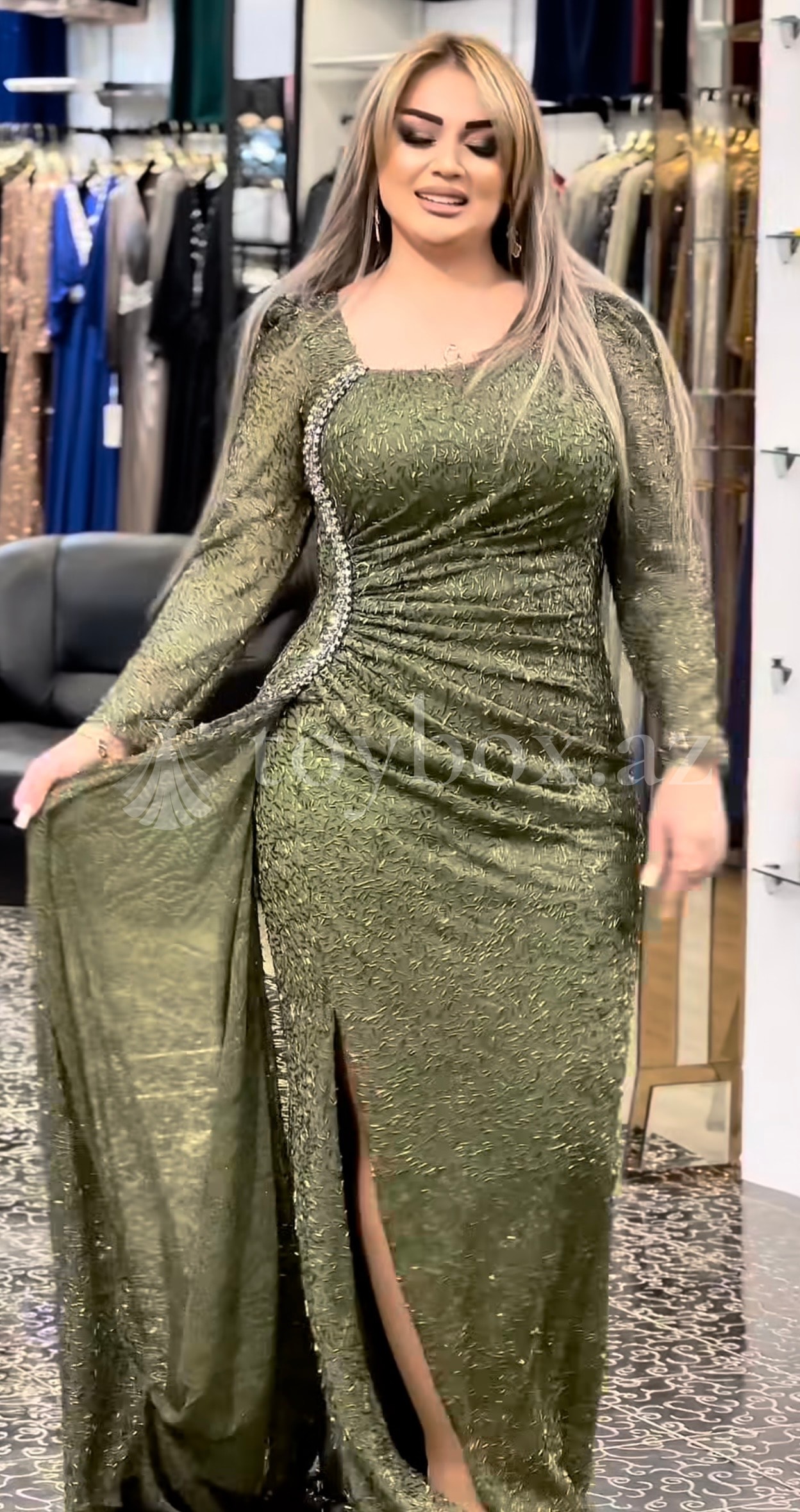 Elanora Ziyafət Geyimləri