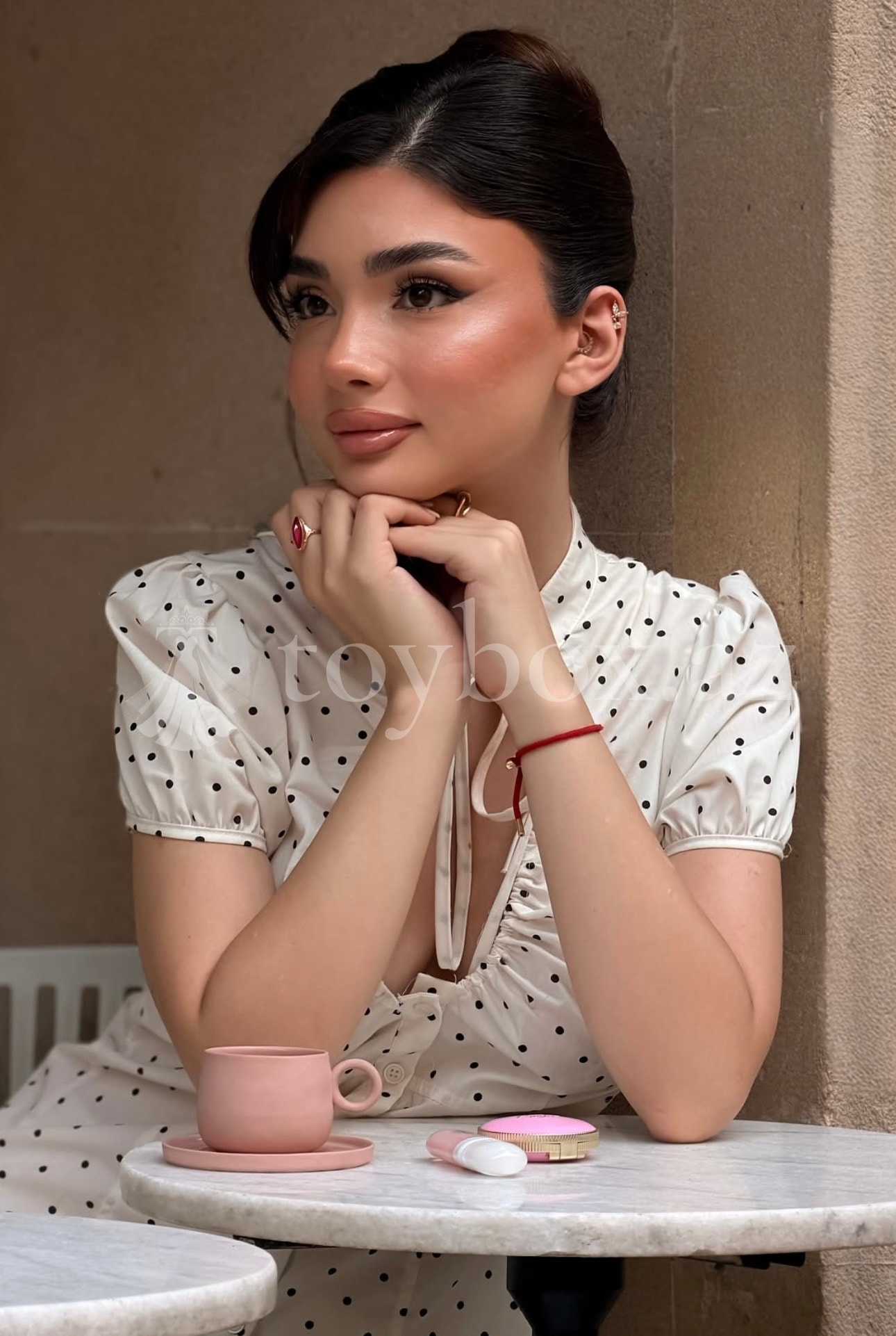 Narmi Make Up