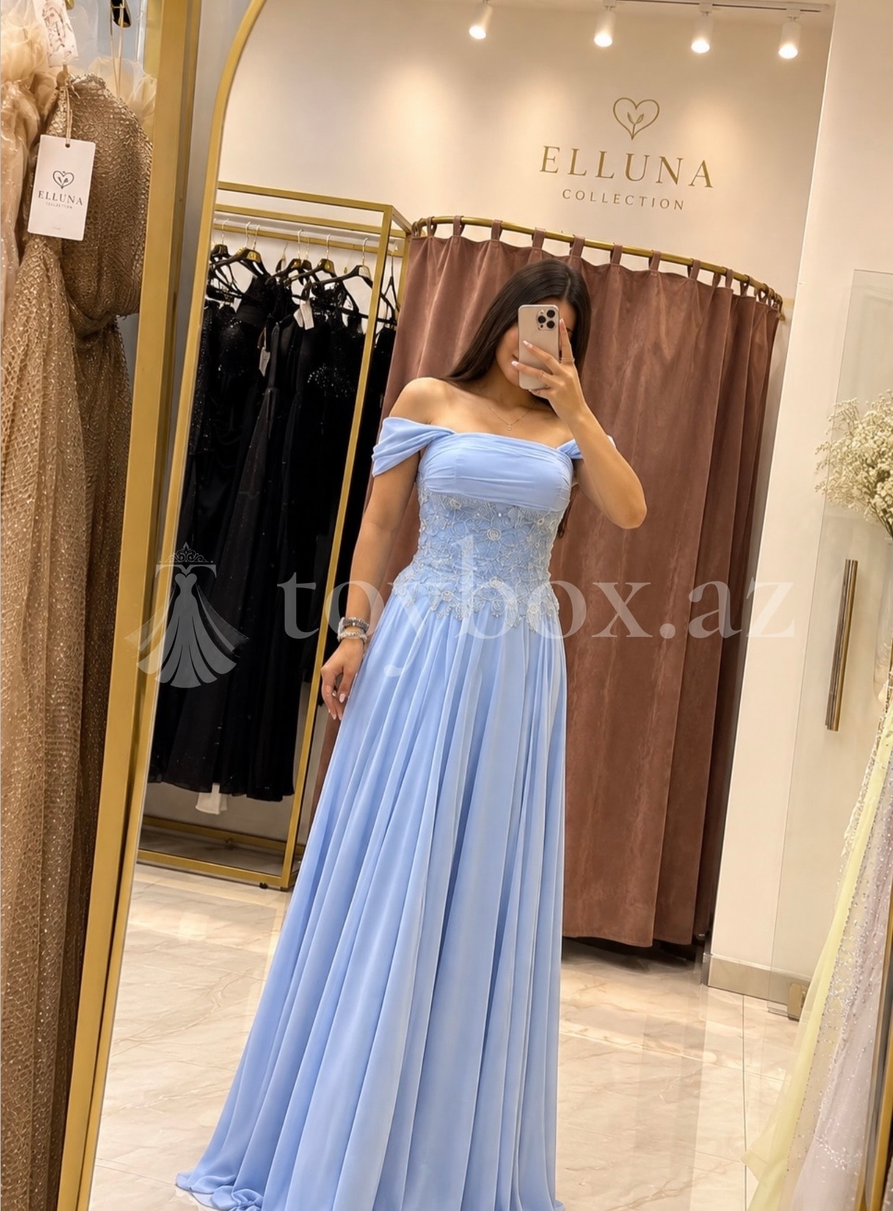Elluna Collection