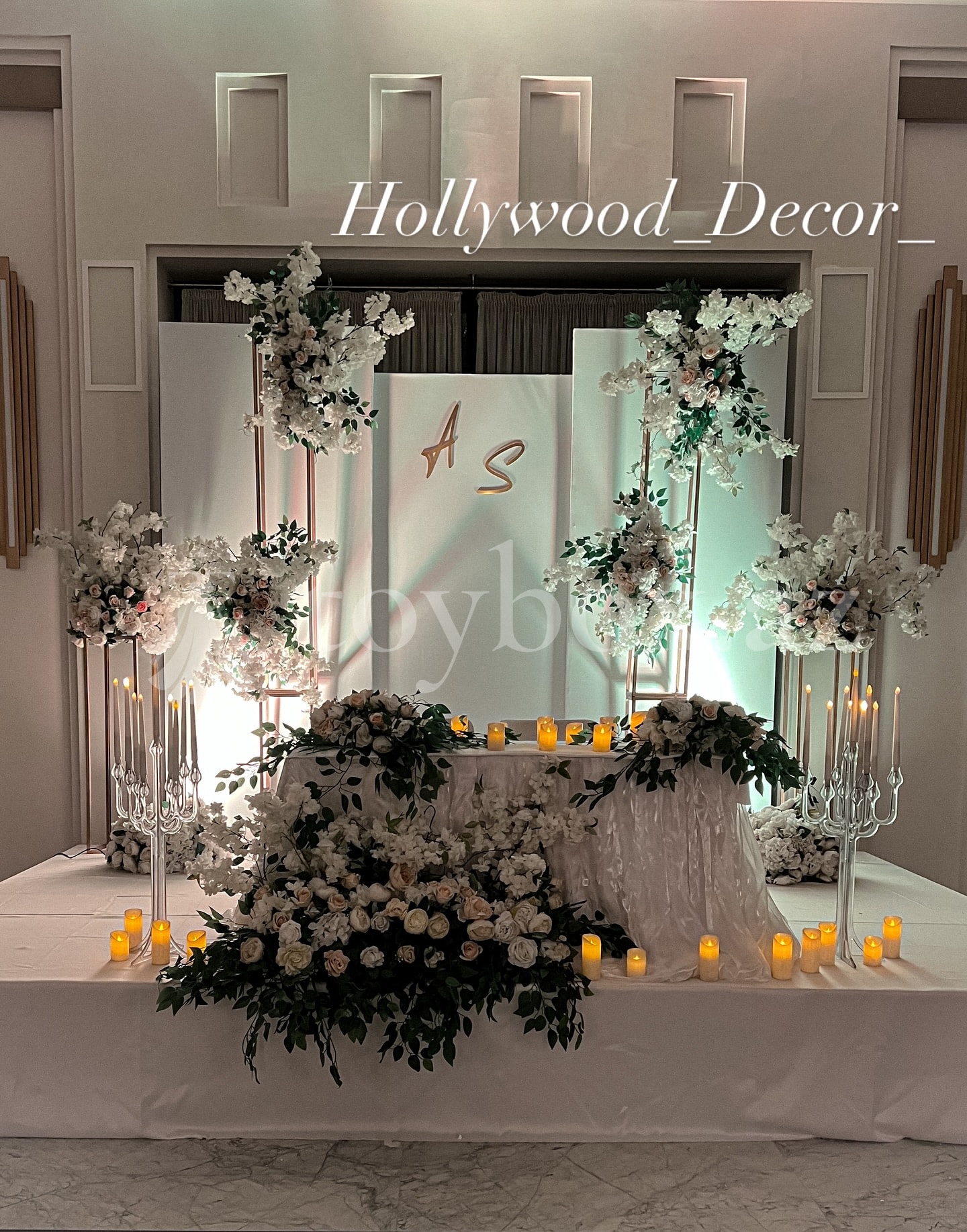 Hollywood Decor